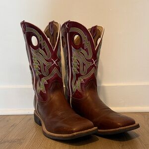 Ariat Men's Brown and Burgundy Western Boots-LIKE NEW!